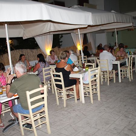 Kavos Central Gardens Exterior foto