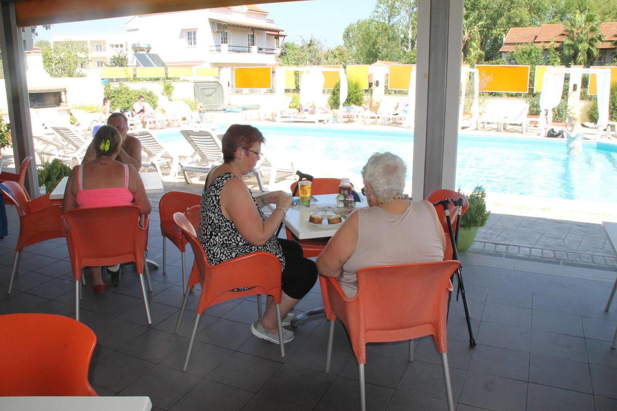 Kavos Central Gardens Exterior foto