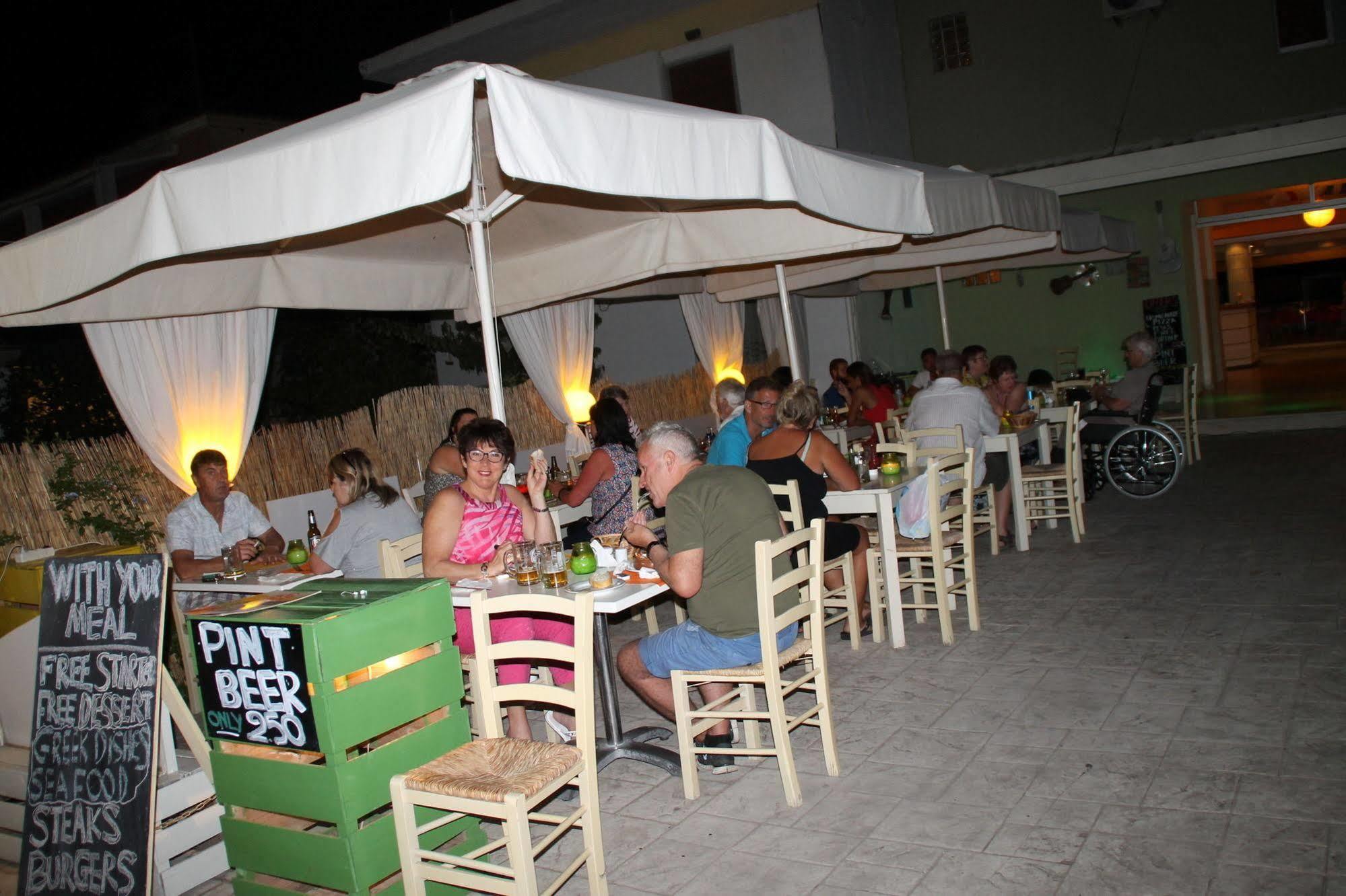 Kavos Central Gardens Exterior foto